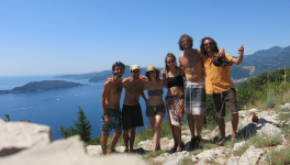 En petite communauté au Monténégro