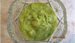 Sauce ou tartinade avocat-poivron vert