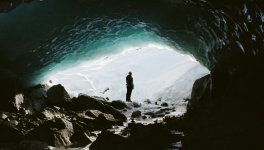 Pour être heureux, ne vivons pas cachés.