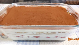 Tiramisu aux fraises, sans oeufs et sans cuisson - Recette en vidéo 