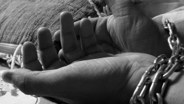 L'ex-sinistre et dépité Damien Abad mis-en-examen pour viol sur une femme sur trois !