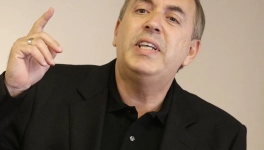 Morandini, ce présent-tâteur de télé qui aime bien trop les garçonnets !