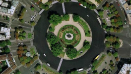 Aphorisme n° 18 : Le centre du monde