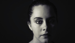 Virágot rajzolt arcomra a gyász