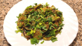 Courgettes sautées à l'ail et au paprika (vegan) - Recette en vidéo