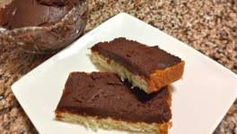 Pâte de biscuits au chocolat et praliné