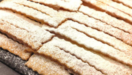 Beignets italiens Chiacchiere au four - Recette en vidéo 