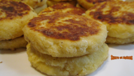 Pancakes au fromage frais à la noix de coco - Syrniki