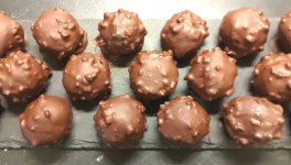 Bonbons aux gaufrettes façon Ferrero Rochers - Recette en vidéo