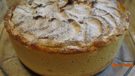 Tarte meringuée aux pommes comme un gâteau