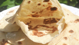 Pains pita libanais à la poêle - Recette en vidéo 