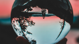 I. Comment le monde (nous) marche-t-il sur la tête? Mode d’emploi en 3 parties