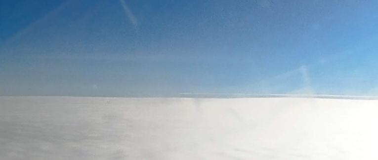 Il fait toujours beau au-dessus des nuages.