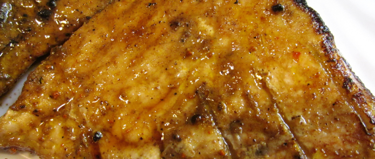 Steaks d'espadon grillés aux épices