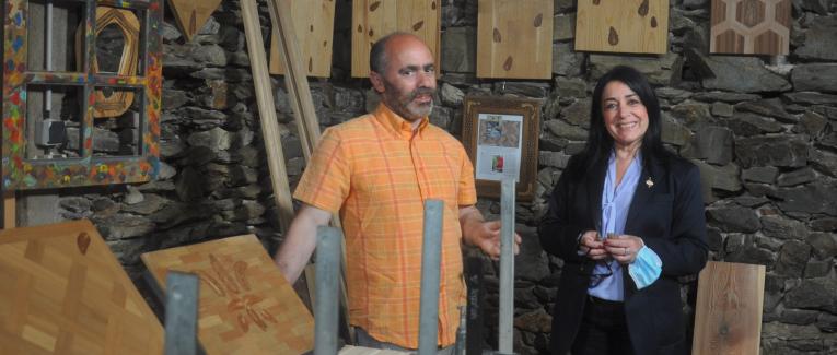 Visite de la députée Catherine Pujol à la menuiserie d’art de Montner