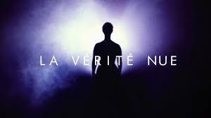 La vérité n'ose pas aller toute nue, la robe qui l'habille le mieux c'est l'humour !