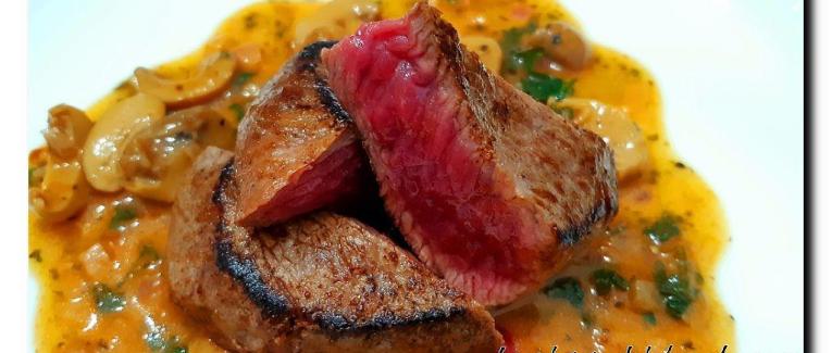 Pavé de rumsteck sauce chasseur