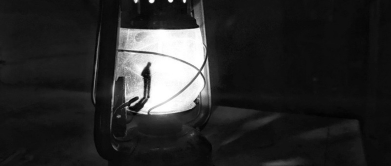 « Aller vers, aux zippos de nos imaginaires»