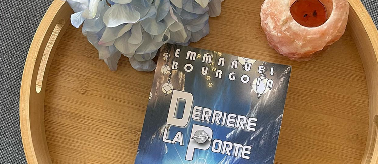 Derrière la porte - Emmanuel BOURGOIN