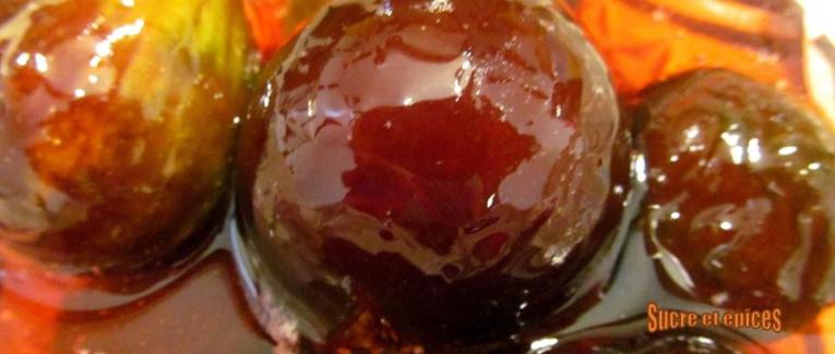 Confiture de figues avec des fruits entiers