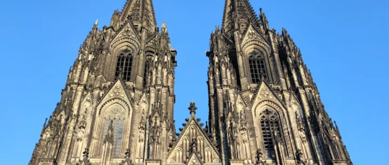 "Le Déni", extrait 1 : la cathédrale de Cologne