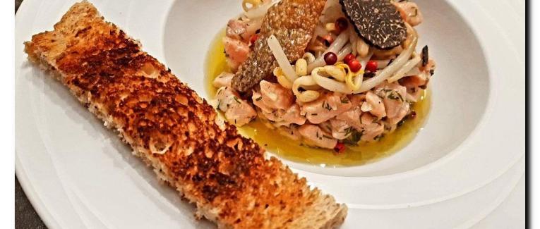 Tartare de saumon truffé