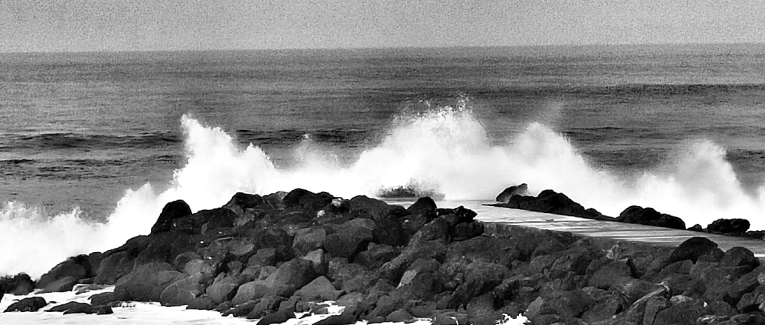 Photo-poème : Rien n'arrête la vague