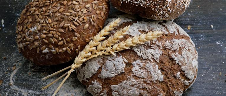 Pain aux céréales cuit en cocotte