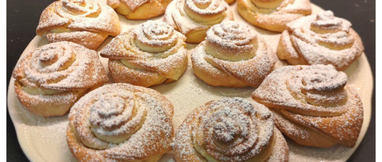 Biscuits en forme de roses - Recette en vidéo