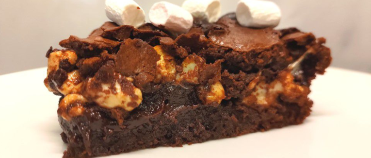 Brownie aux mini guimauves - Recette en vidéo