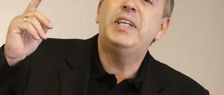 Morandini, ce présent-tâteur de télé qui aime bien trop les garçonnets !