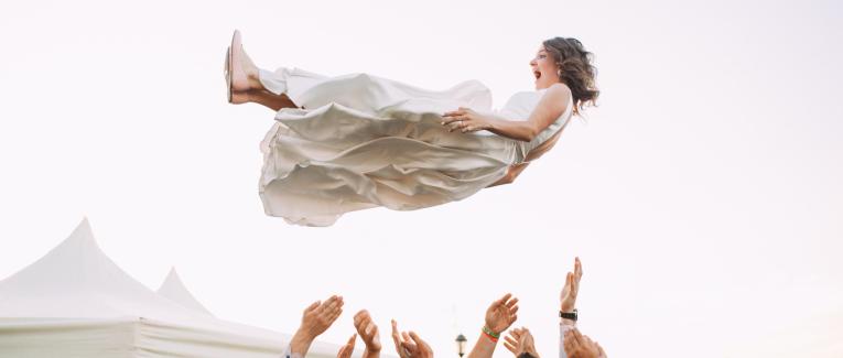 « Les 7 mariages d’Edgar et Ludmilla » de Jean-Christophe Ruffin : Qu’est-ce que le mariage ?