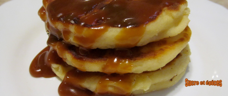 Pancakes au fromage frais et à la semoule - Syrniki