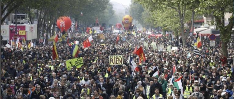 Manifestation du 1er Mai : Couteau entre les dents ? Un peu d’Histoire…