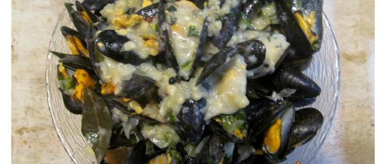 Moules à la bière et à la crème fraîche