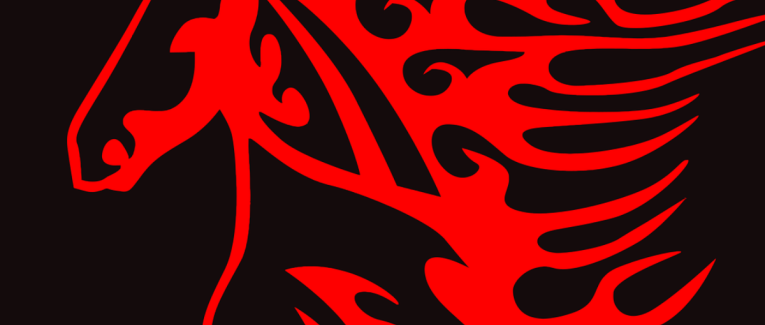 CHEVAL ROUGE