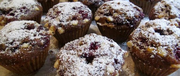 Muffins moelleux aux framboises et au chocolat blanc