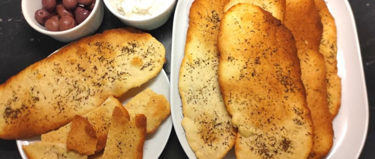 Pain plat croustillant italien à l'origan (Scrocchiarelli messinese) - Recette en vidéo