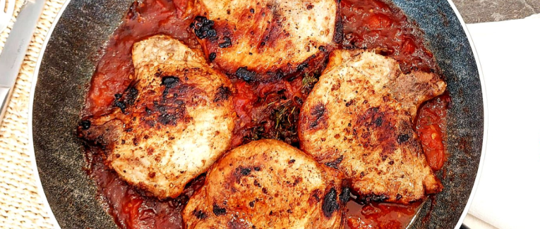 Côtelettes de porc à la tomate