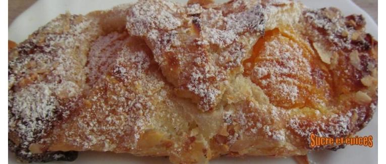 Feuilletés aux abricots et à la crème d'amandes - Recette en vidéo