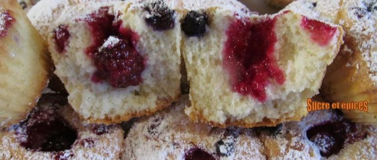 Visitandines aux fruits rouges - Recette en vidéo
