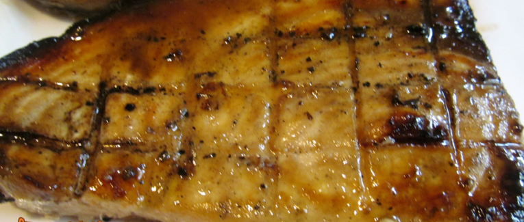 Steaks d'espadon au miel et au citron vert