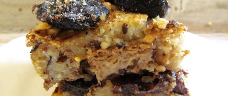 Pudding aux pruneaux, noix et Armagnac