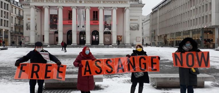 Levons nous pour Assange (Première partie)