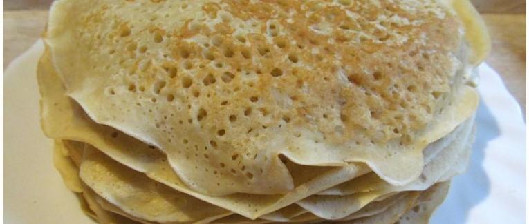 Crêpes au lait fermenté et à la banane