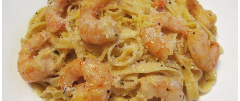 Tagliatelles aux crevettes, sauce crémeuse au Saint Marcelin