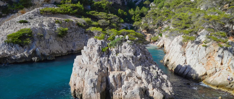 MARRE...Calanques, calendes, qui sait ?