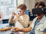 Immersion Numérique : Entre Réalité Virtuelle et Jeux Mobiles