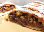 Strudel aux pommes facile à la pâte feuilletée - Recette en vidéo