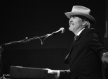 The Colorist Orchestra and Howe Gelb - 2021 - Fièvre languide d'une soirée d'été. 